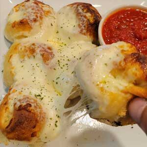 Garlic Knots with cheese